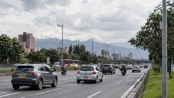 Cámaras de fotodetección en Bogotá 2026: ubicaciones y cómo preparar tu vehículo